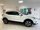 Nissan Qashqai Akari Leder Navi Pano LED Kamera - Nissan Qashqai Akari mit Benzin-Antrieb