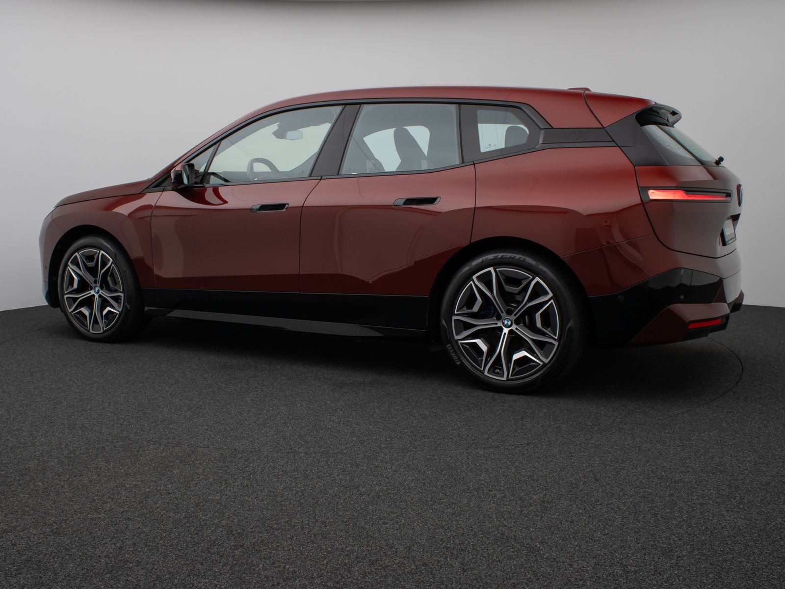 Fahrzeugabbildung BMW iX xD40 360° DAB H/K ACC Komfort Sport 22Zoll