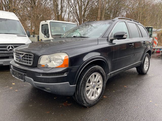 Volvo XC90 D5 Momentum  7 Sitzer Aut-Navi Leder