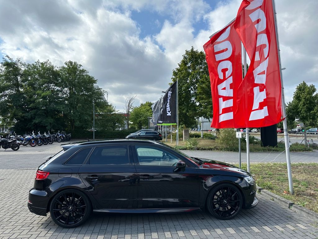 Image of Audi RS3