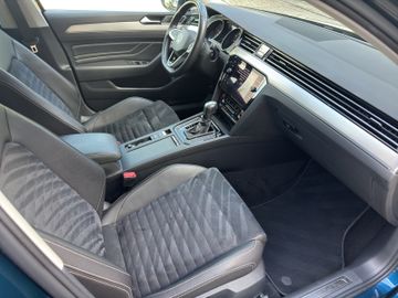VW Passat Variant 2.0TDI Elegance DSG+Alcantara+LED, Bild 30