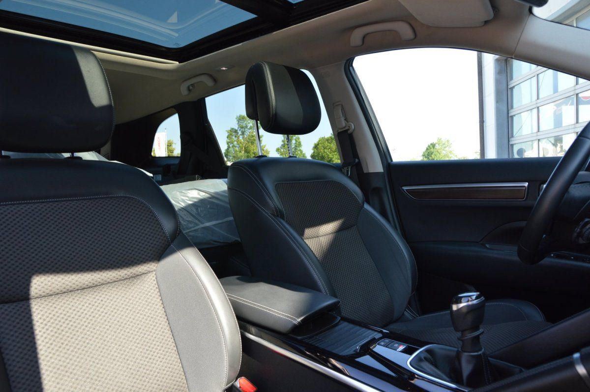 Fahrzeugabbildung Renault Koleos Intens LED AHK SHZ Schiebedach