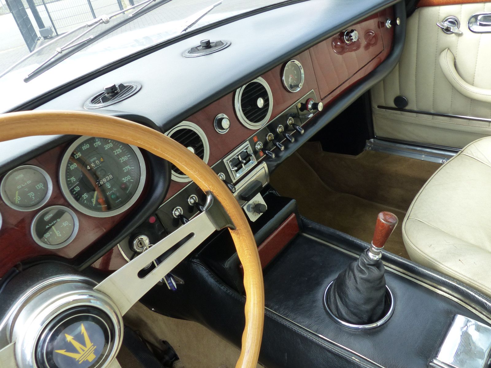 Fahrzeugabbildung Maserati Quattroporte 4200