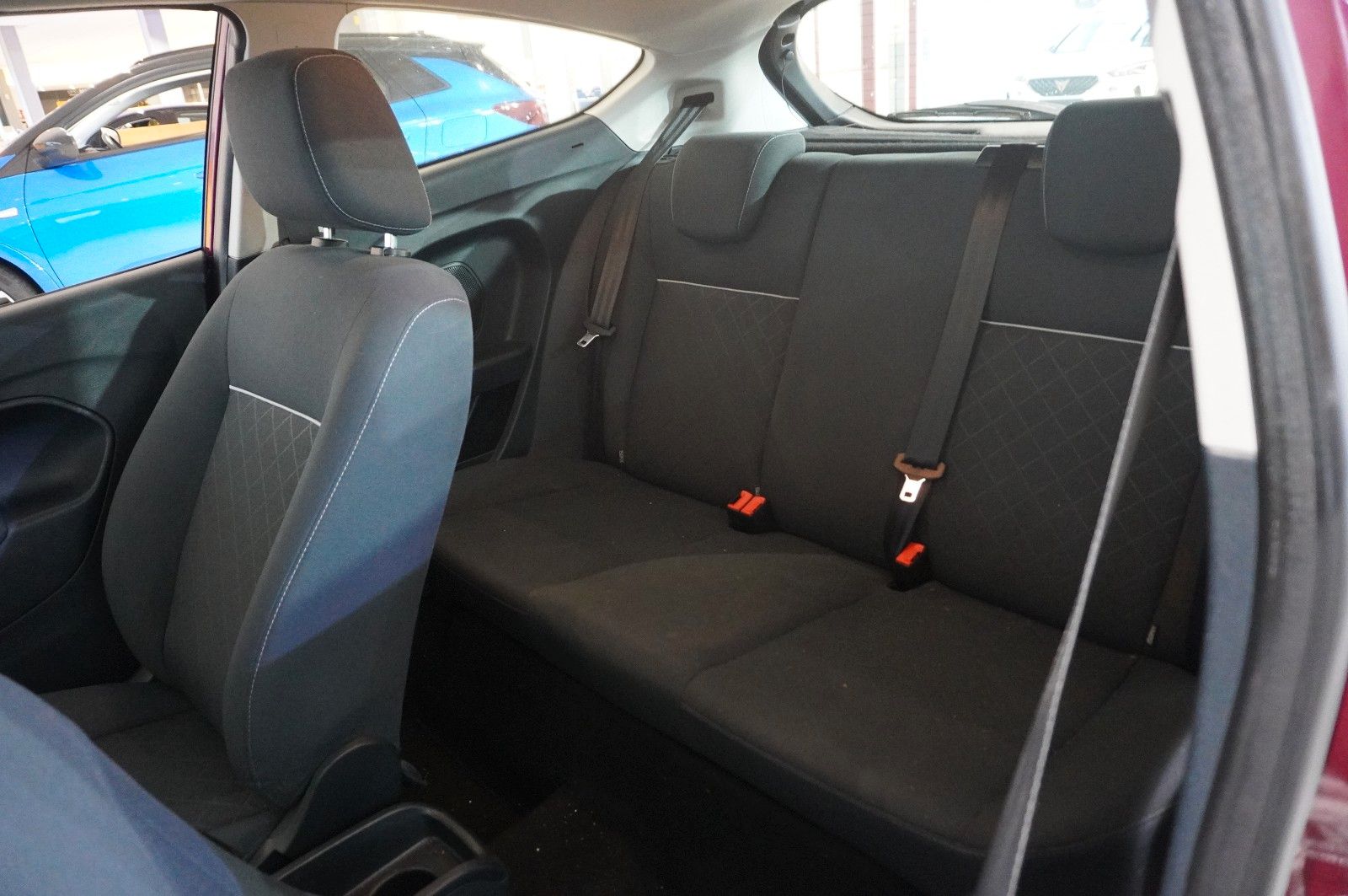 Fahrzeugabbildung Ford Fiesta 1.3 CHAMPIONS EDIT. 3-TÜR KLIMA/SHZ/USB