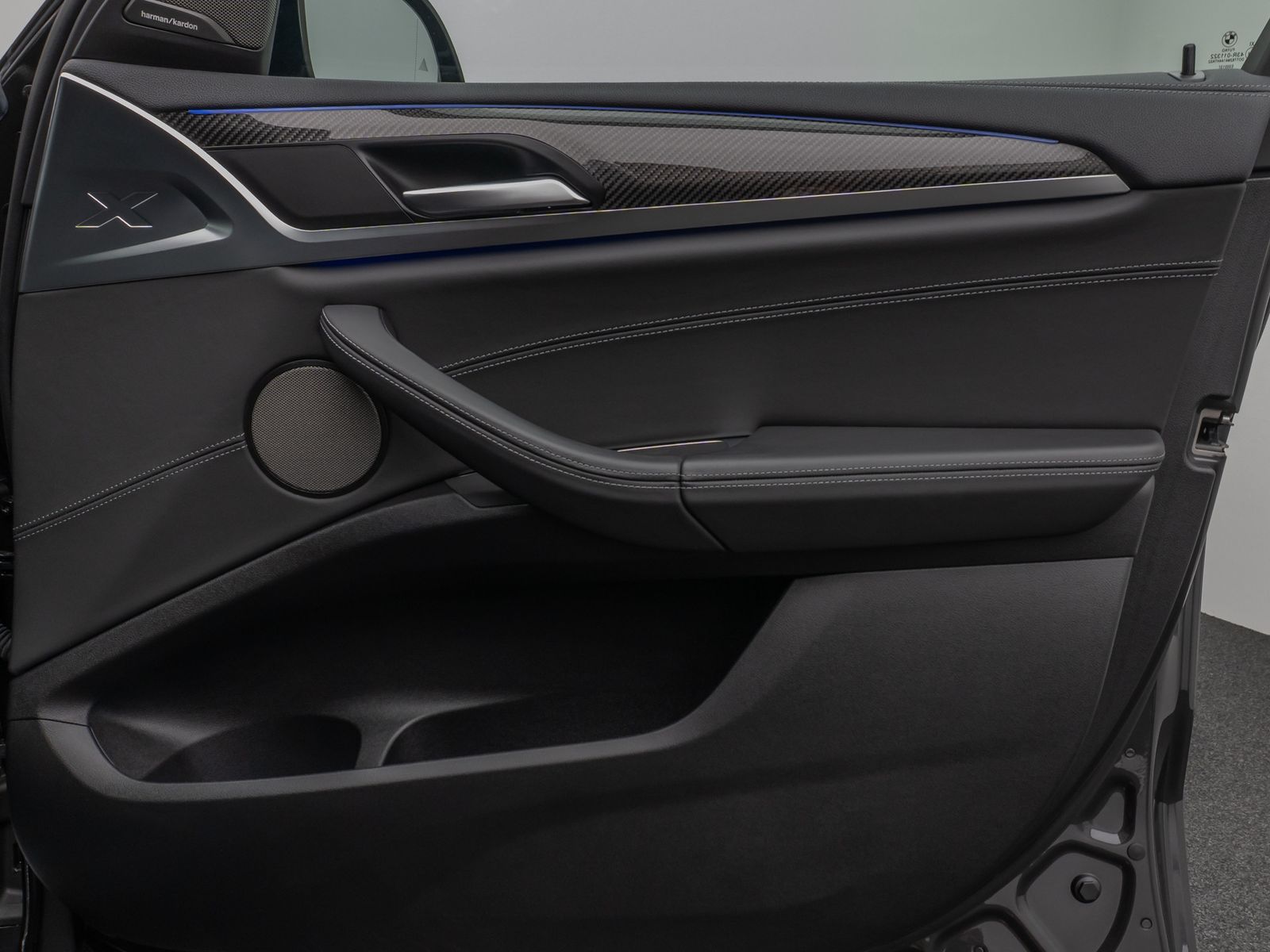 Fahrzeugabbildung BMW X4 M Competition 360°Laser Panorama HUD DAB H/K