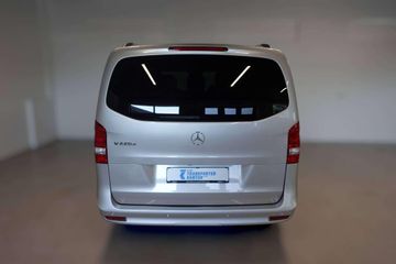 Mercedes V 220 - 7