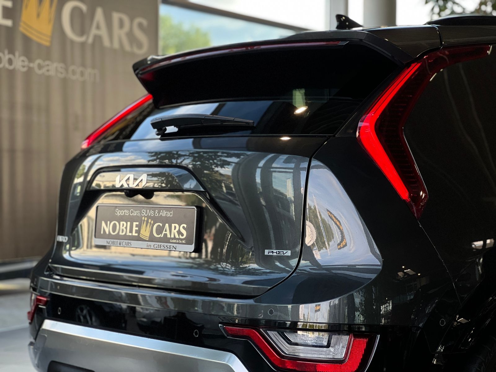 Fahrzeugabbildung Kia Niro Spirit PHEV Relax-Pack Tech-Pack HUD H&K