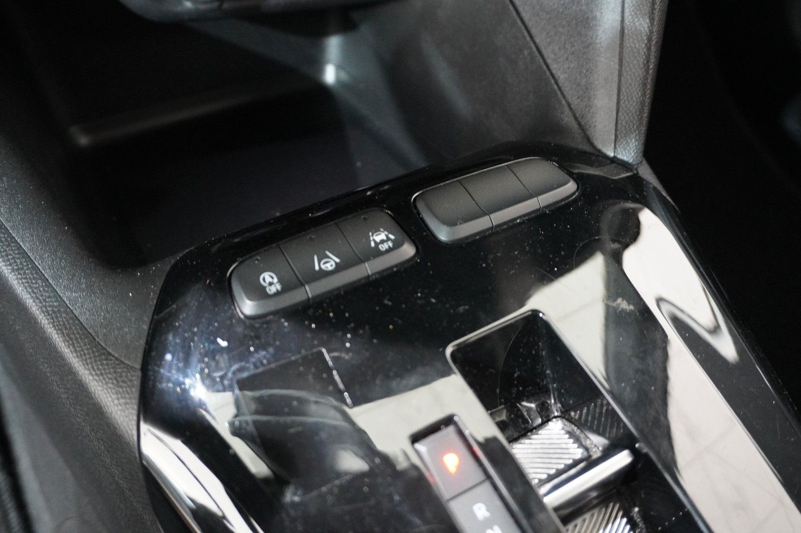 Fahrzeugabbildung Opel Corsa F 1.2T GS SPORT NAVI/LED/KAMERA/SPORT/DAB+