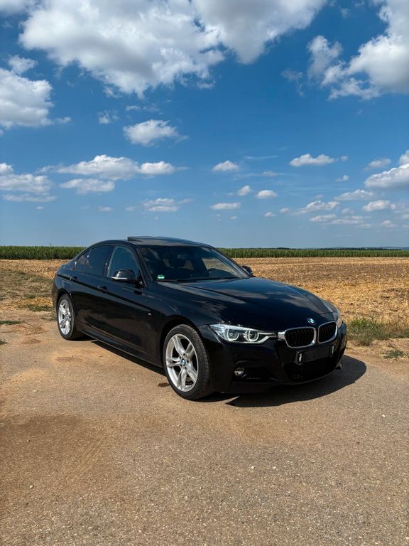 Image of BMW 330