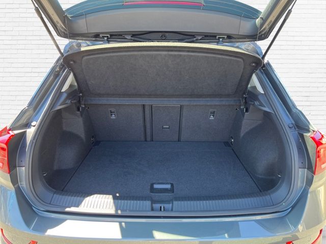 Fahrzeugabbildung Volkswagen T-ROC Life 1.5 TSI DSG KLIMA LED NAVI ALU