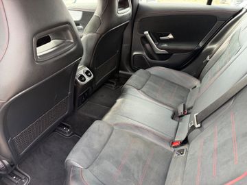 Mercedes CLA 180 Shooting Brake - 9