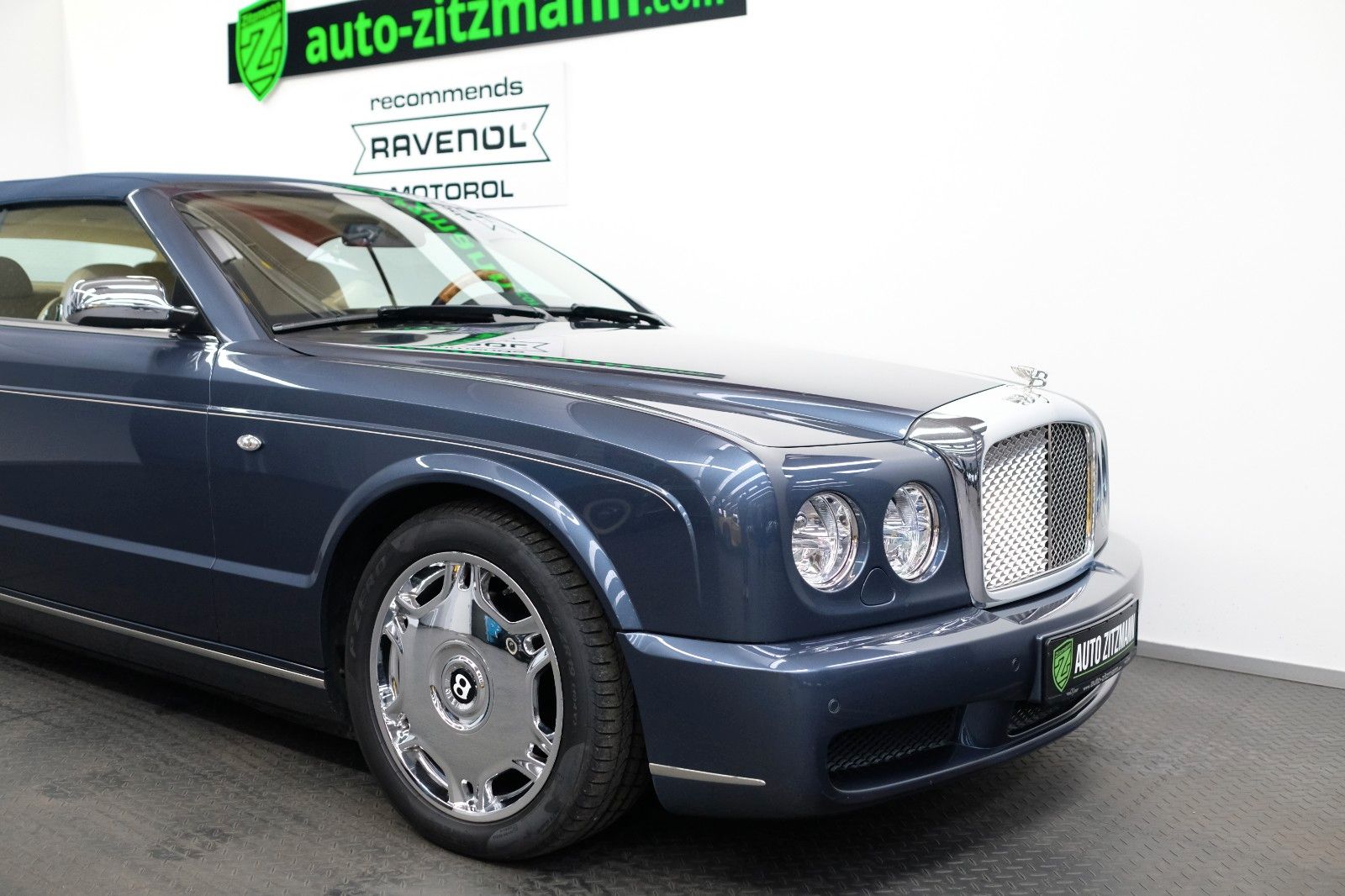 Fahrzeugabbildung Bentley Azure /TIPTRONIC/KAMERA/MATRIXGRILL