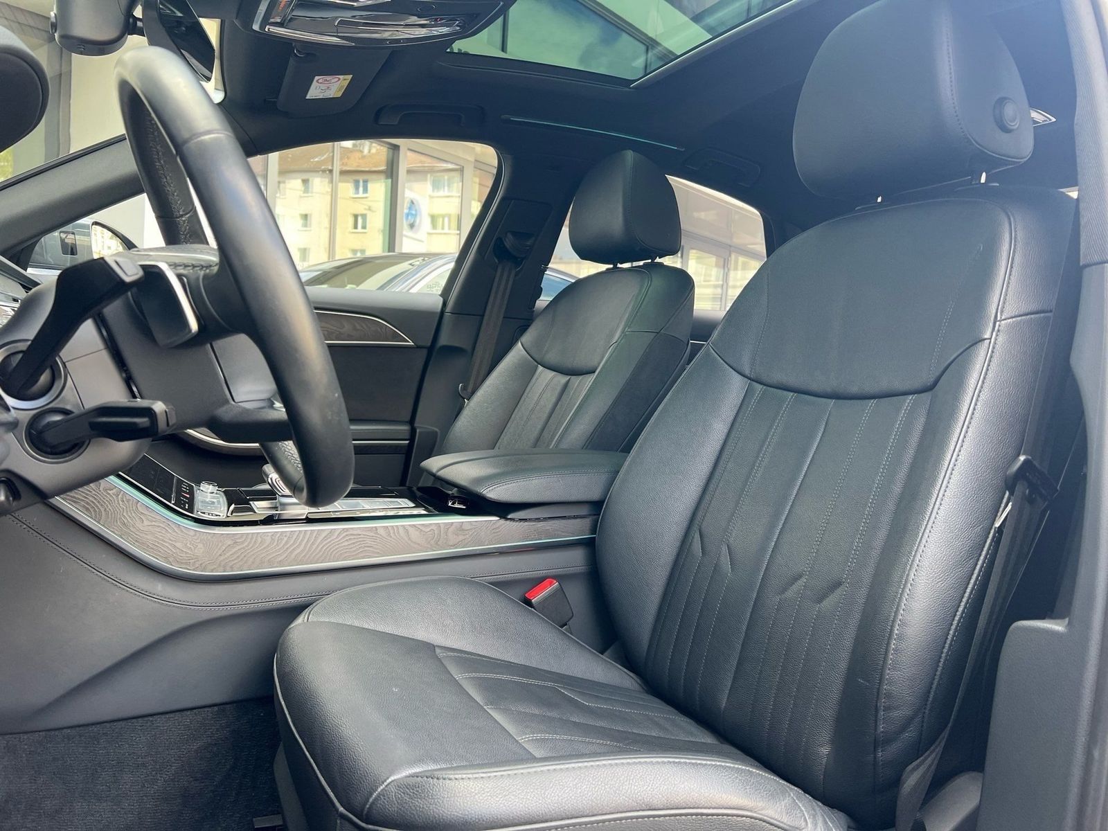 Audi A8 55 TFSI quattro S-Line HD Matrix Pano 360° B& foto 3