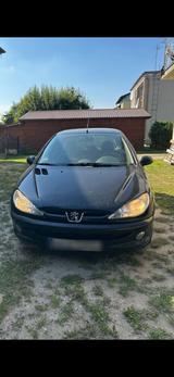 Peugeot 206 - gebrauchte Peugeot 206 aus dem Jahr 2008