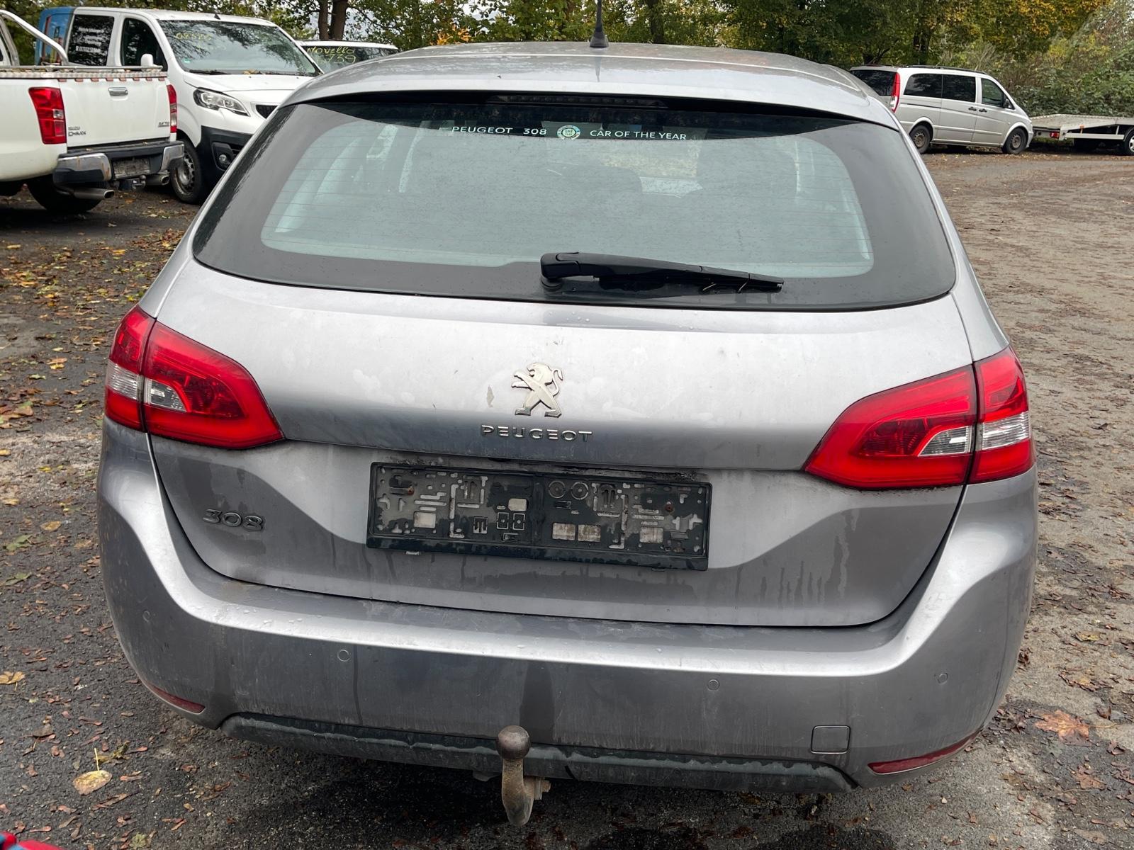 Peugeot 308 2015 — photo 7