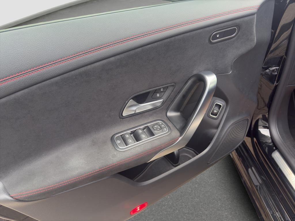 Fahrzeugabbildung Mercedes-Benz CLA 200 SB AMG*NIGHT*PSD*AHZV*LED*K-GO*RFK*DAB*