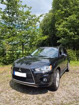 Mitsubishi Outlander 2.0 MIVEC Inform 2WD Inform - Mitsubishi Outlander aus 2011