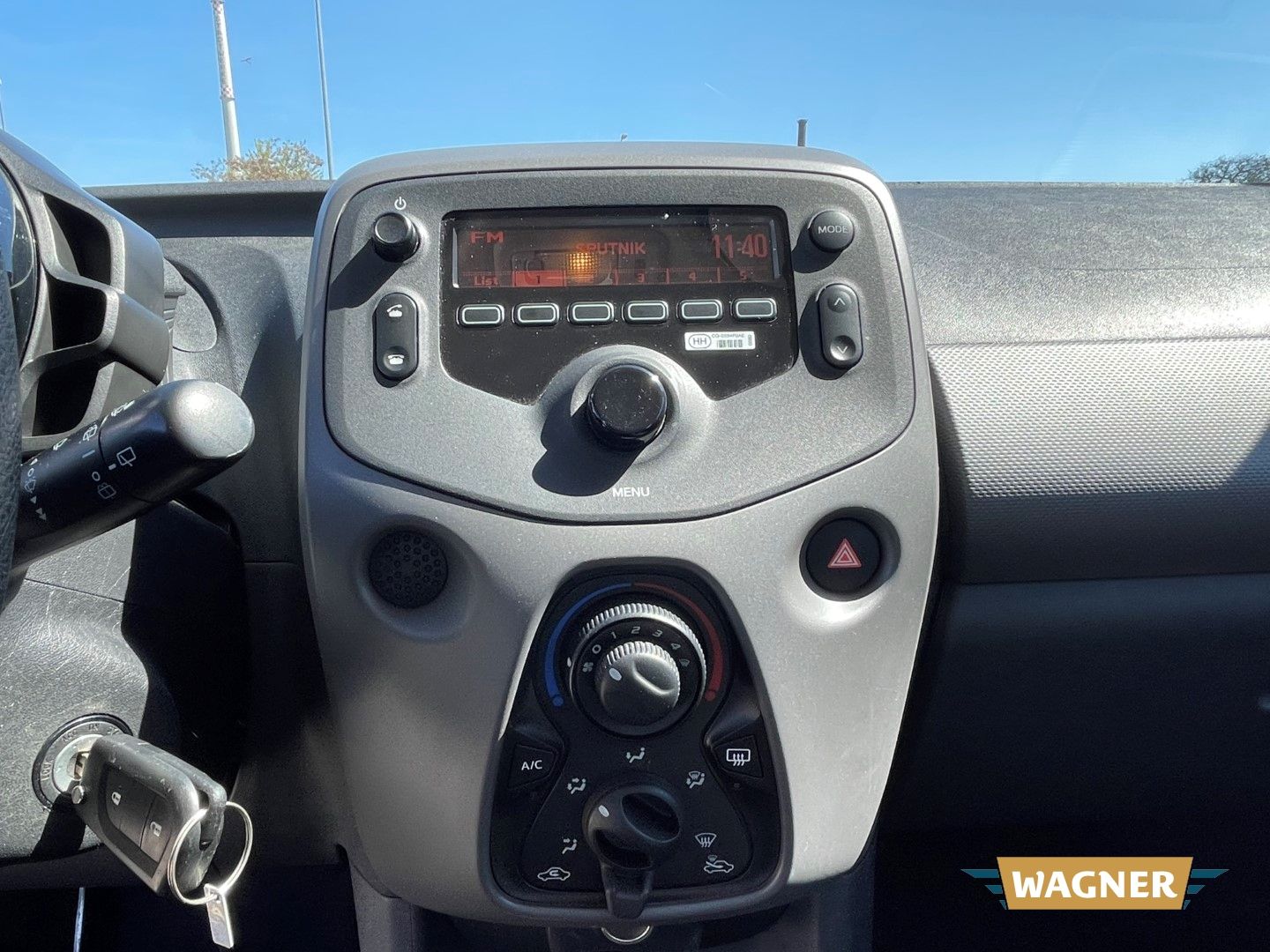 Fahrzeugabbildung Peugeot 108 Active Klimaanlage Isofix Radio