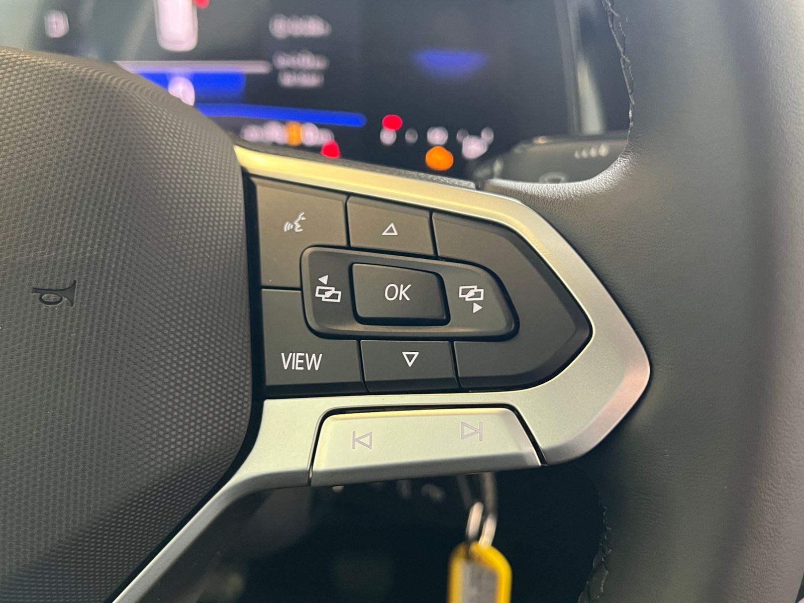 Fahrzeugabbildung Volkswagen Polo Life 1.0 TSI *LED, App Connect, PDC, Kamera