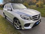 Mercedes-Benz GLE 400 4MATIC 9G-Tronic AMG 20Zoll Panorama - Mercedes-Benz GLE 400 von privat