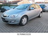 Opel Astra J Lim. 5-trg. Edition - Opel Astra aus 2010: J