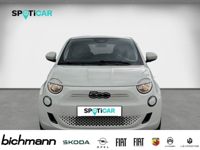 Fiat 500e 42 kWh Apps DAB+ KliAT Keyless imagem 2