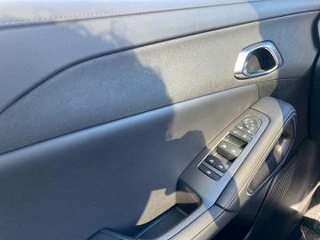 BYD Atto 2 EV 45,12 kwh Active KAMERA LEDER LED