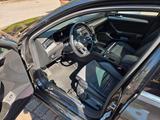 Volkswagen Passat 2.0 TDI SCR 176kW DSG 4MOT Highline V... - VW Passat von privat