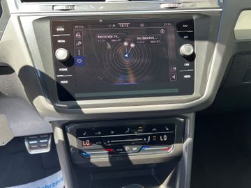 Volkswagen Tiguan - 9