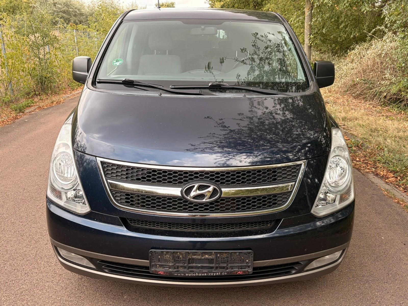 Hyundai H-1 8-Sitze/Klima/AHK!
