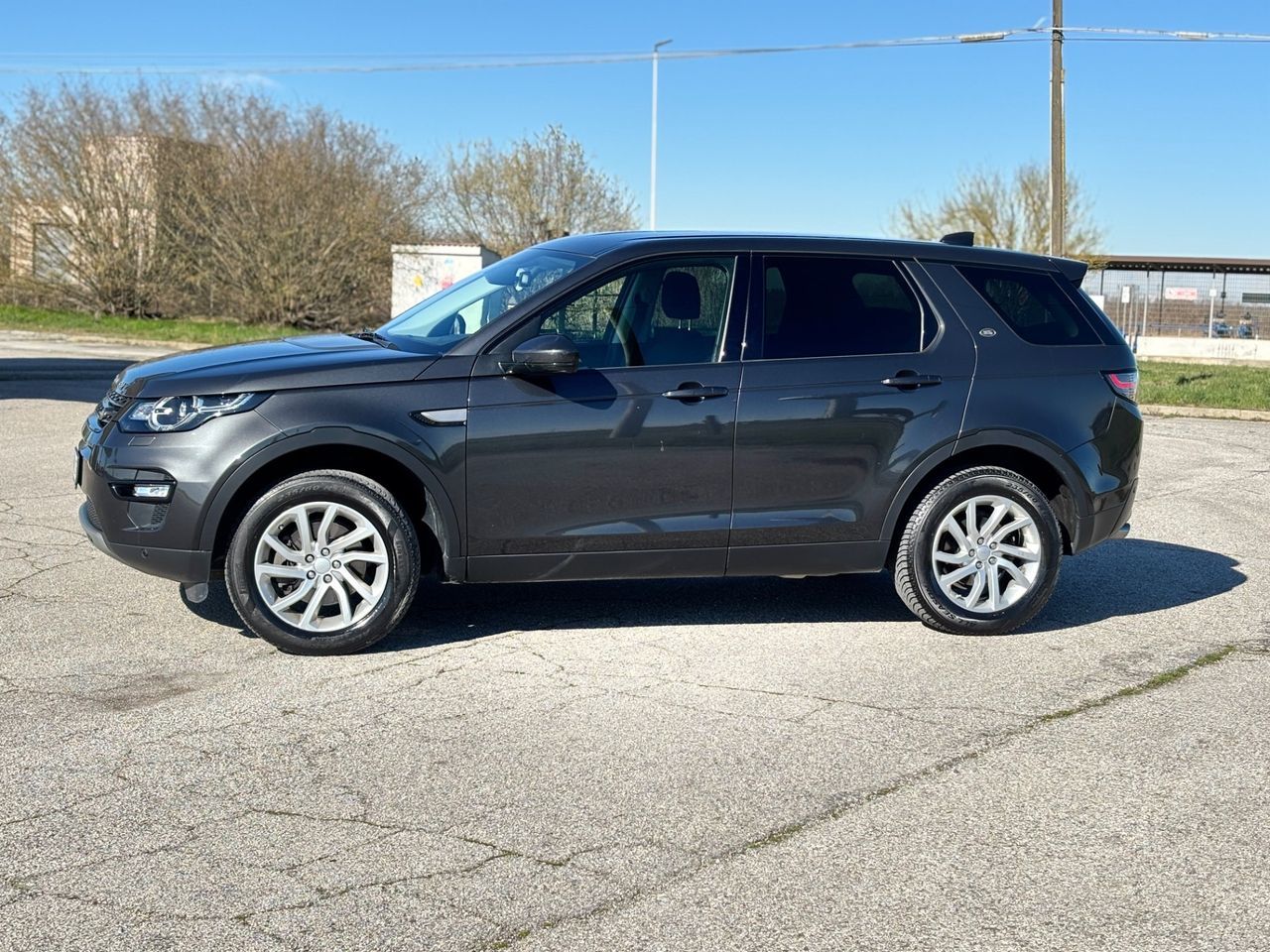 Land Rover Discovery Sport 2.0 TD4 150 CV SE imagem 2