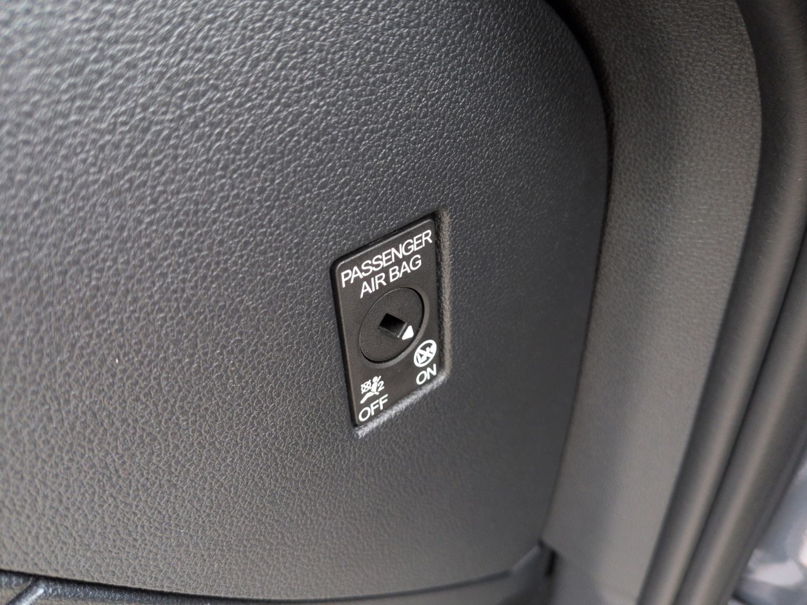 Golf VIII Variant 2.0 TDI DSG Life LED+AHK+NAVI