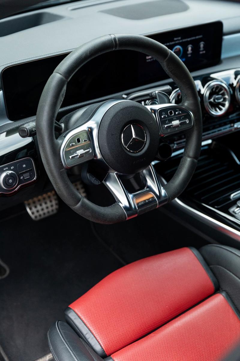 Mercedes-Benz CLA 35 AMG Shooting Brake 4Matic Vollausstattung