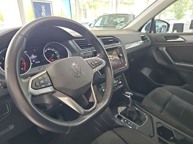 Fahrzeugabbildung Volkswagen Tiguan 1.5 TSI DSG Life AHK RFK El.HECKKL. APP S