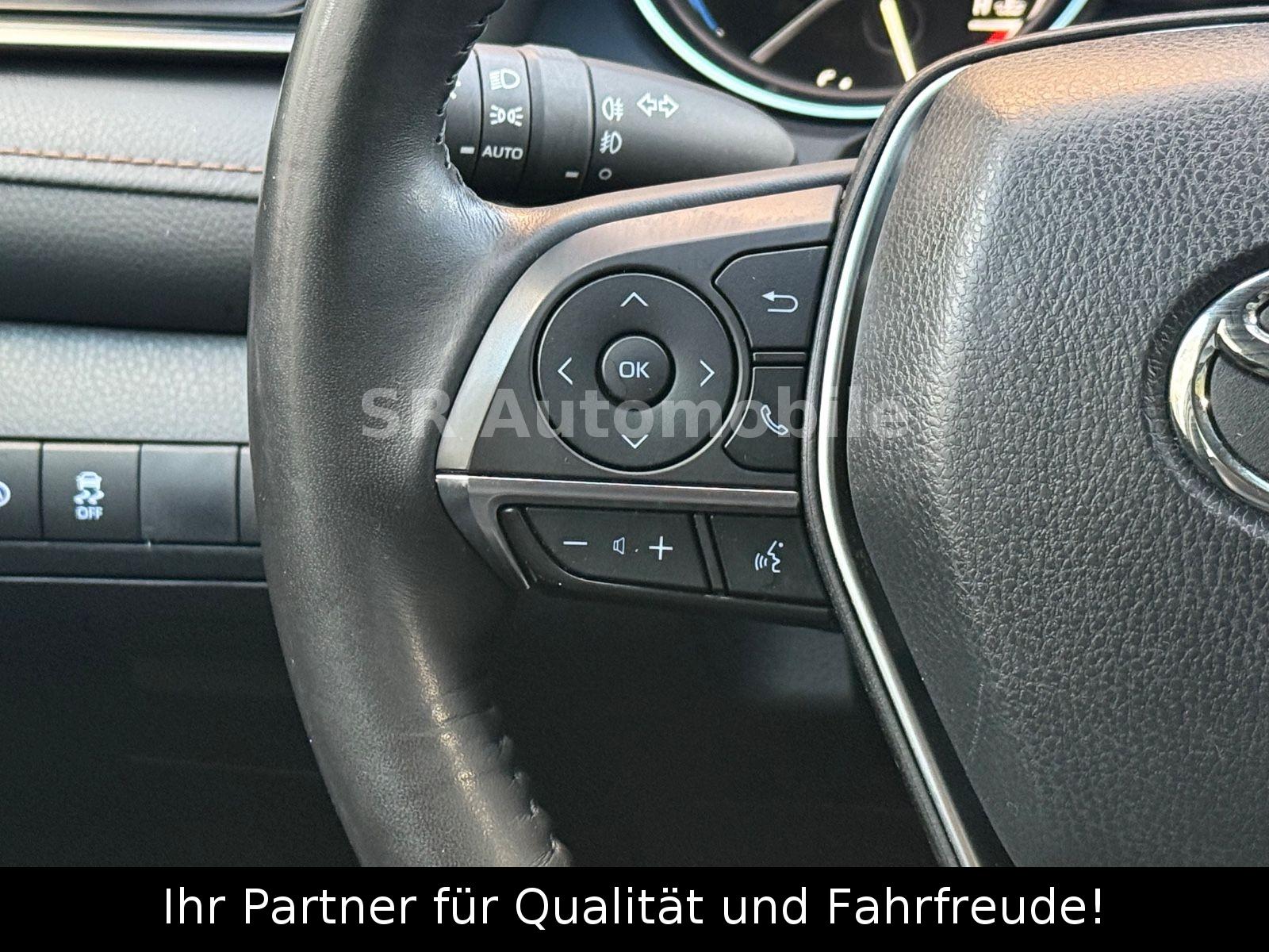 TOYOTA CAMRY HYBRID EXECUTIVE 2.5 218ch - SIÈGES CHAUFFANTS CUIR - GPS - RÉGULATEUR ADAPTATIF ACC - CAMÉRA DE RECUL