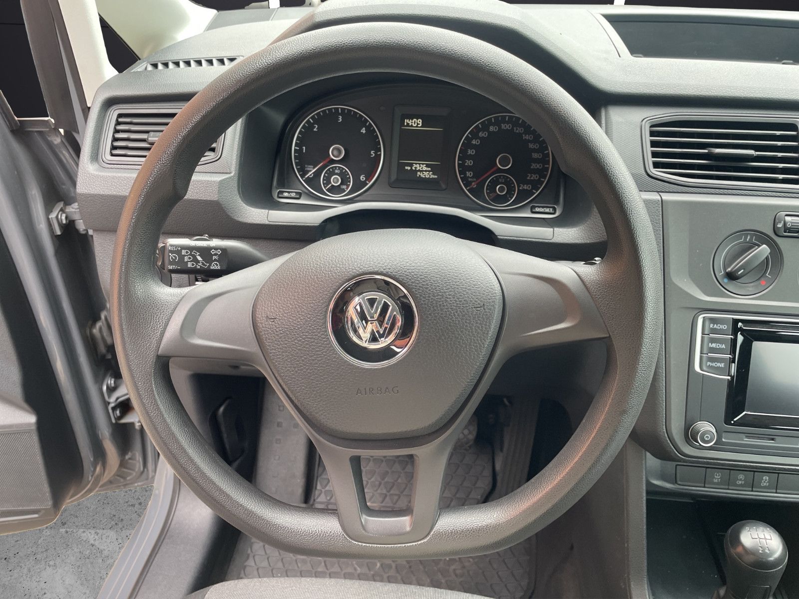 Fahrzeugabbildung Volkswagen Caddy EcoProfi BMT Shzg*Nebel*DAB+*7-Sitzer