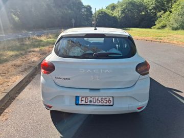 Dacia Sandero - 4
