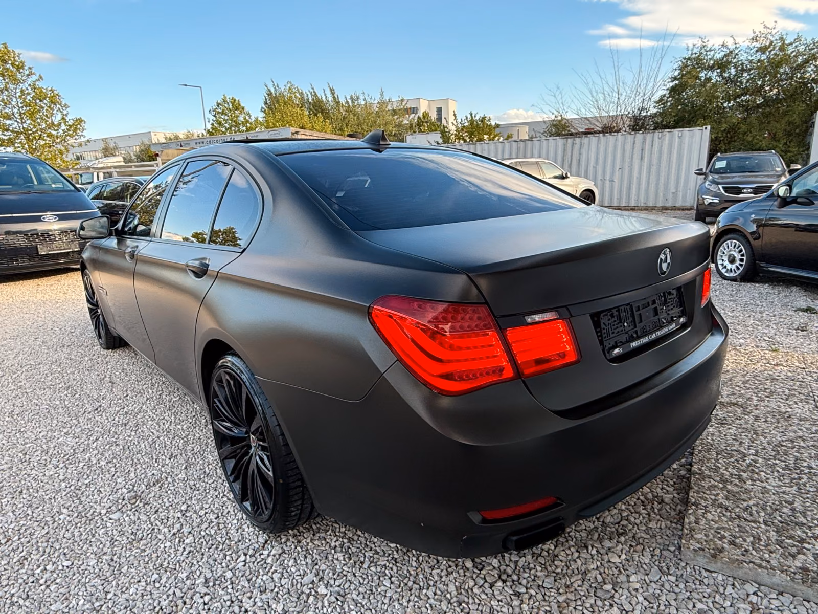 BMW 740i | 326 ch | BVA | Affichage tête haute | Régulateur adaptatif | Sièges ventilés/massants | Chauffage auxiliaire | TV / divertissement arrière