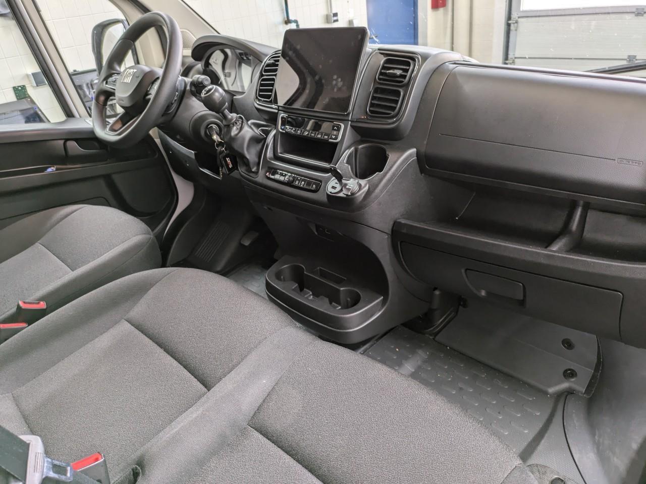 Fiat Ducato Kastenwagen 35 L3H2 140 Navi Netto18900