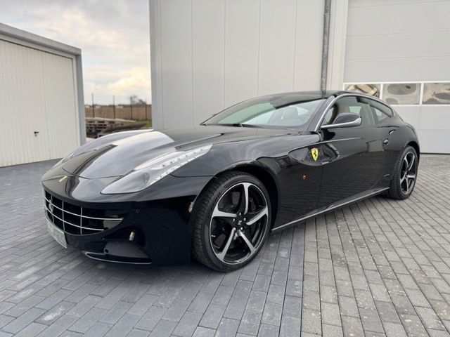 Ferrari FF 6,3 V12 4x4 Tailor Made Lift Pano Ceramic