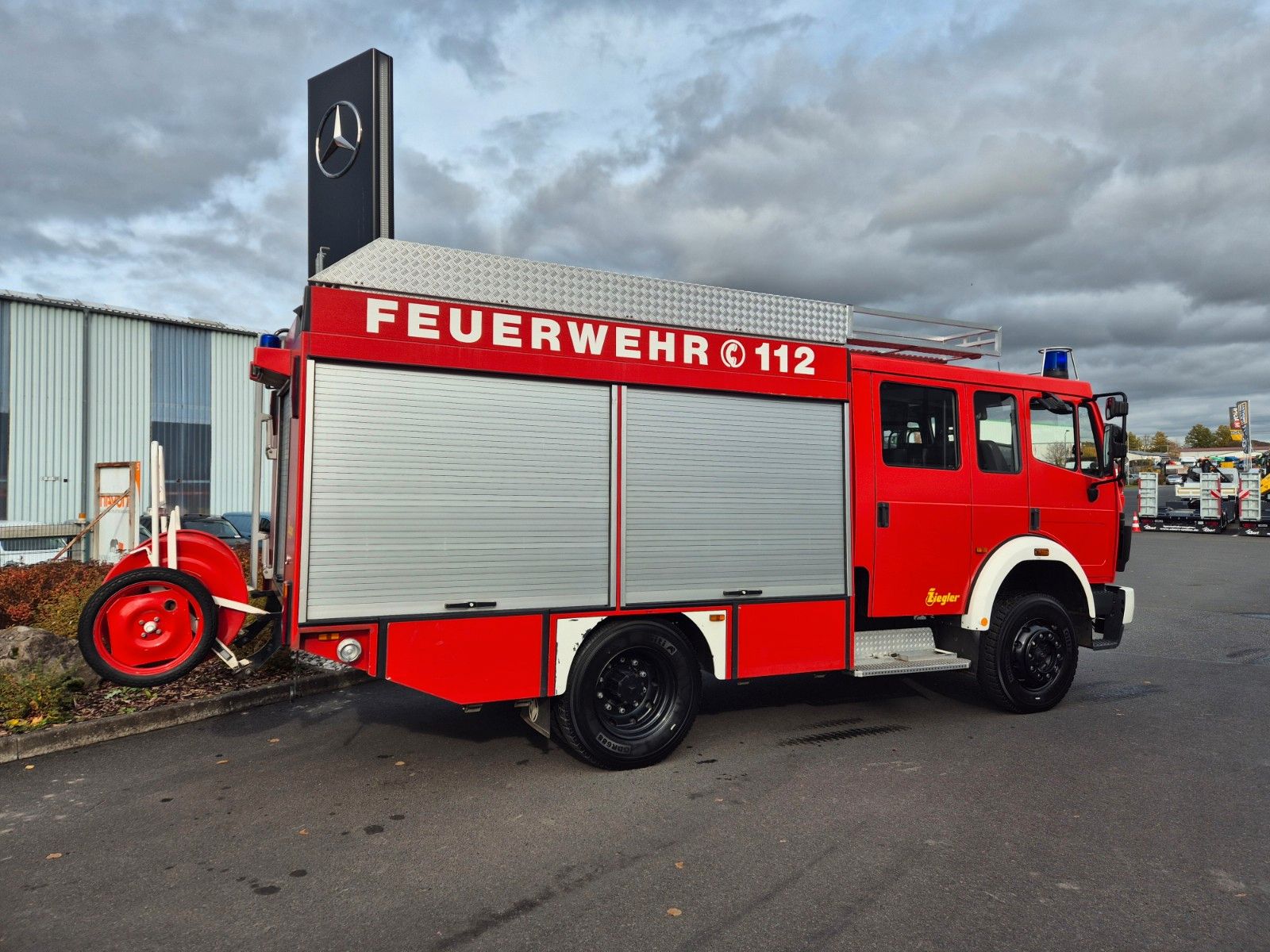 Fahrzeugabbildung Mercedes-Benz 1224 AF 16/12 Löschfahrzeug 1.680l