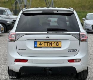 Mitsubishi Outlander - 5