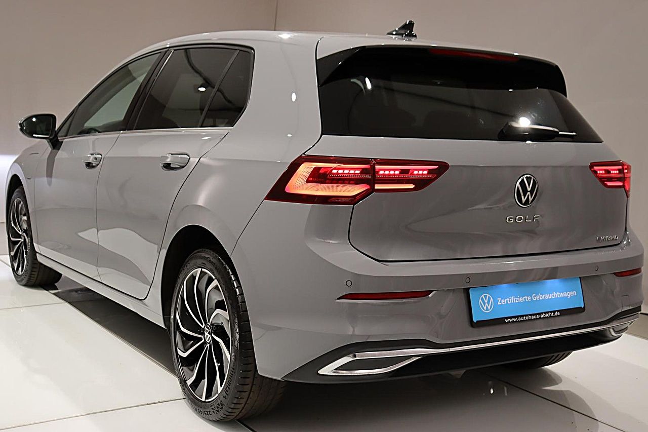 Volkswagen Golf - Bild 6