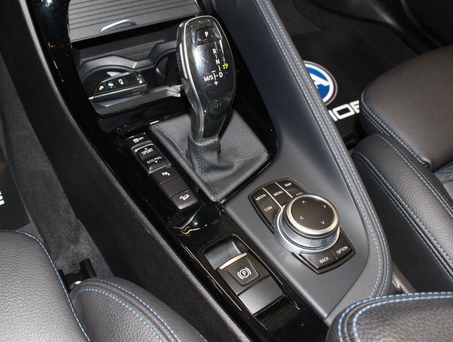 Fahrzeugabbildung BMW X1 xDrive20i M Sport *1.Hand*HUD*Kamera
