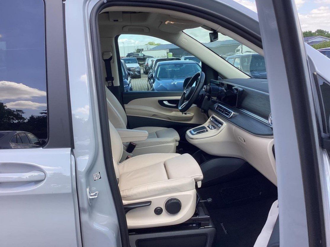 Fahrzeugabbildung Mercedes-Benz MarcoPolo 250d AIRMATIC Küche AHK Led.beige DIST