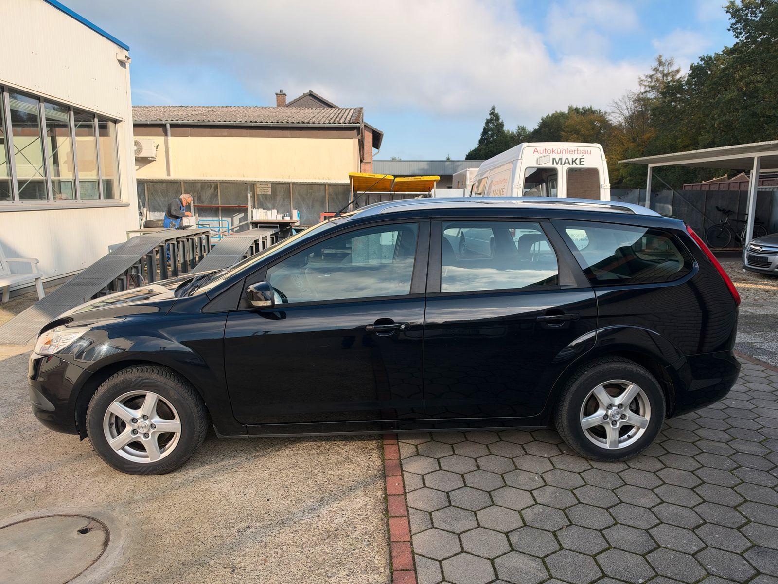 Ford Focus 2010 — photo 5