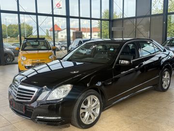 Mercedes E 220 - 1