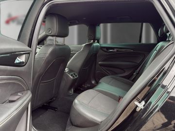 Opel Insignia - 8