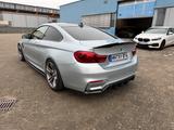 BMW M4 - graue BMW M4