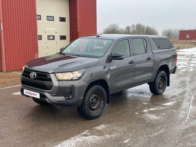 Toyota Hilux DLX+ Double Cab